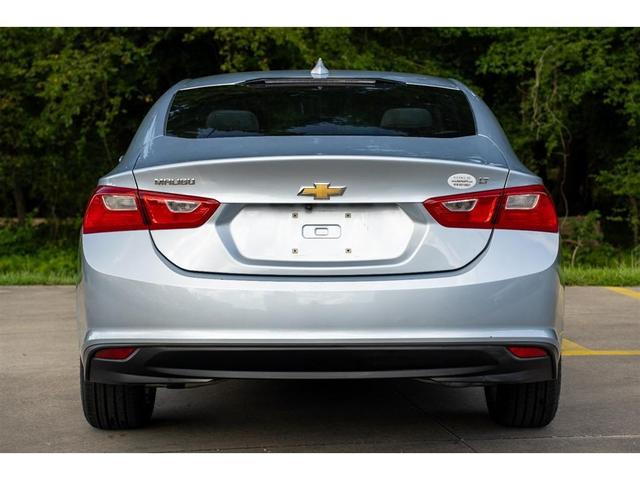 Photo of 2018 Blue Chevrolet Malibu