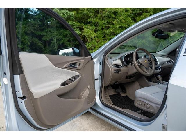Photo of 2018 Blue Chevrolet Malibu