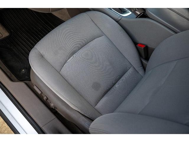 Photo of 2018 Blue Chevrolet Malibu