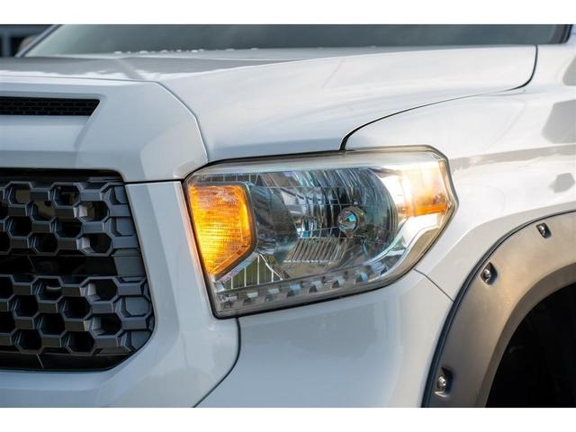 Photo of 2016 Super White Toyota Tundra