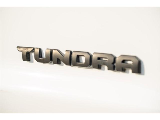 Photo of 2016 Super White Toyota Tundra
