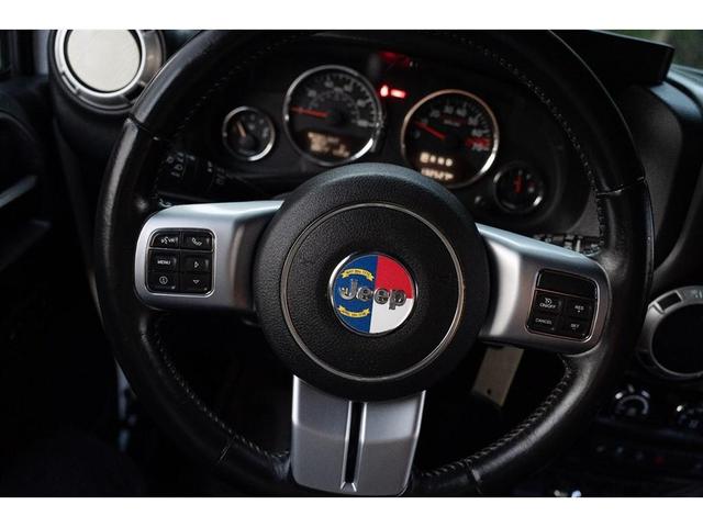 Photo of 2017 Bright White Clearcoat Jeep Wrangler Unlimited