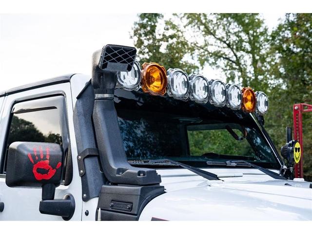 Photo of 2017 Bright White Clearcoat Jeep Wrangler Unlimited