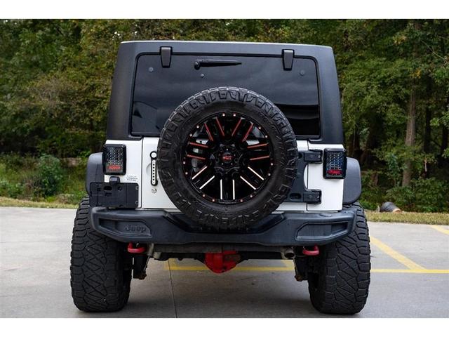Photo of 2017 Bright White Clearcoat Jeep Wrangler Unlimited