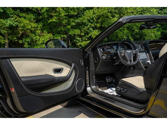 Photo of 2017 Black Bentley Continental GT