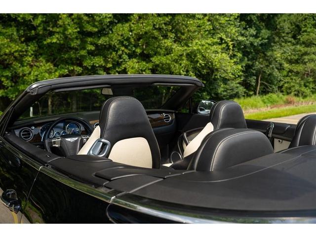 Photo of 2017 Black Bentley Continental GT