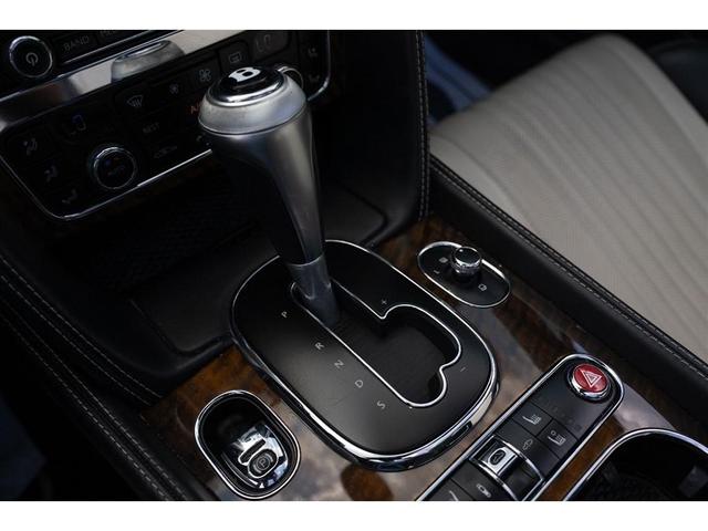 Photo of 2017 Black Bentley Continental GT