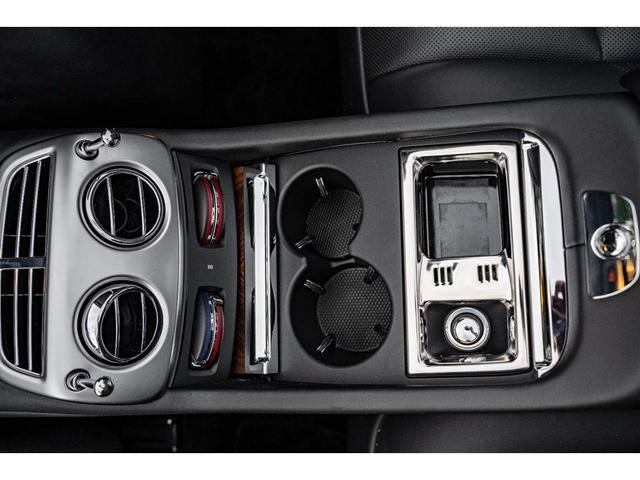 Photo of 2016 Black Rolls-Royce Dawn
