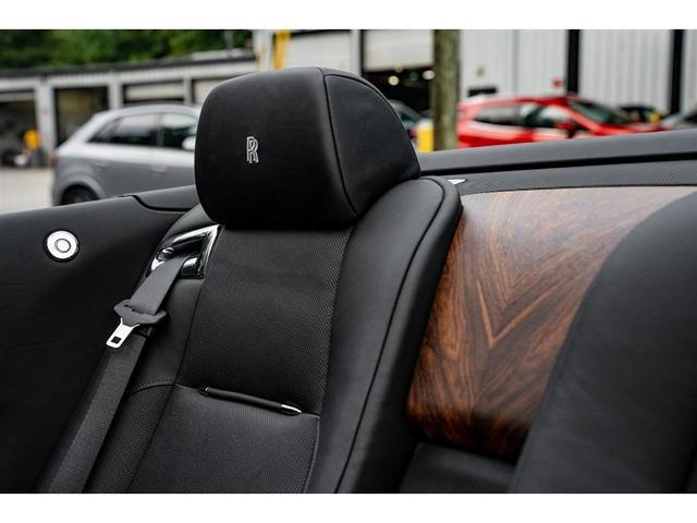 Photo of 2016 Black Rolls-Royce Dawn