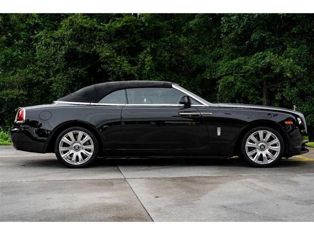 Photo of 2016 Black Rolls-Royce Dawn