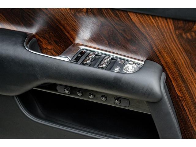 Photo of 2016 Black Rolls-Royce Dawn