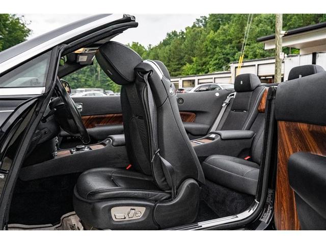 Photo of 2016 Black Rolls-Royce Dawn