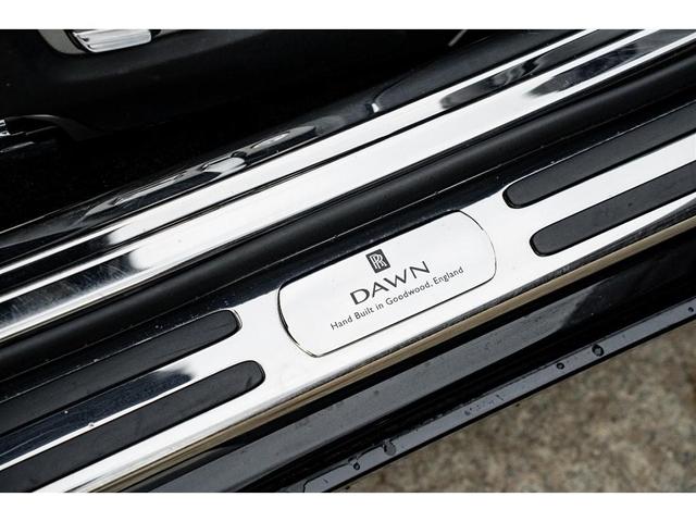 Photo of 2016 Black Rolls-Royce Dawn