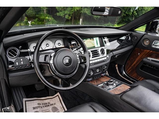 Photo of 2016 Black Rolls-Royce Dawn