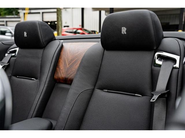 Photo of 2016 Black Rolls-Royce Dawn