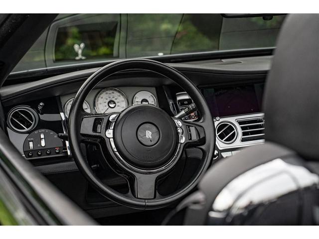 Photo of 2016 Black Rolls-Royce Dawn