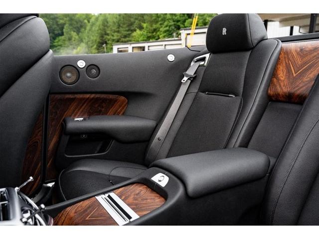 Photo of 2016 Black Rolls-Royce Dawn