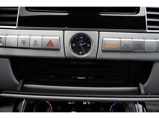 Photo of 2012 Night Blue Pearl Effect Audi A8