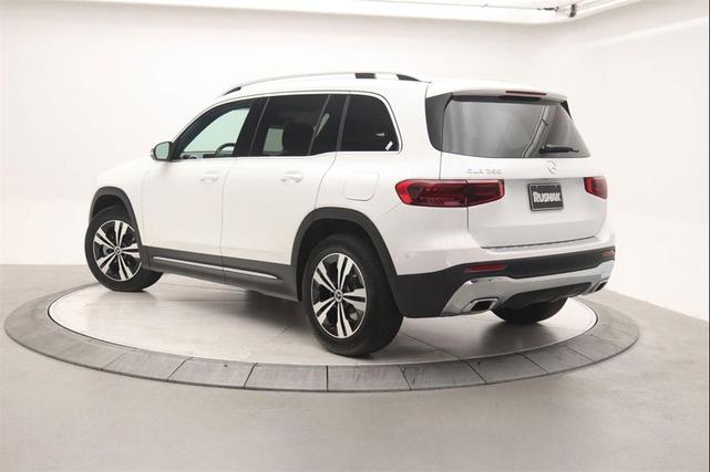 Photo of 2026 White Mercedes-Benz GLB 250