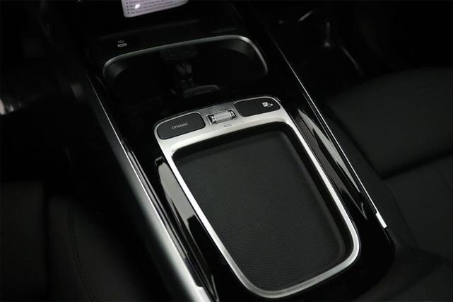 Photo of 2026 White Mercedes-Benz GLB 250