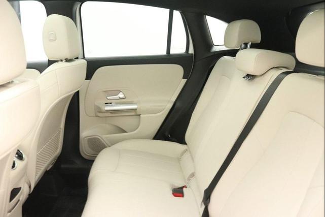 Photo of 2025 Polar White Mercedes-Benz GLA 250