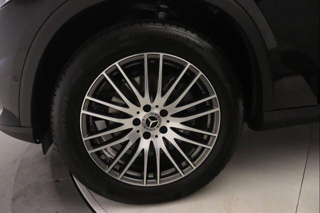 Photo of 2025 Black Mercedes-Benz GLC 300