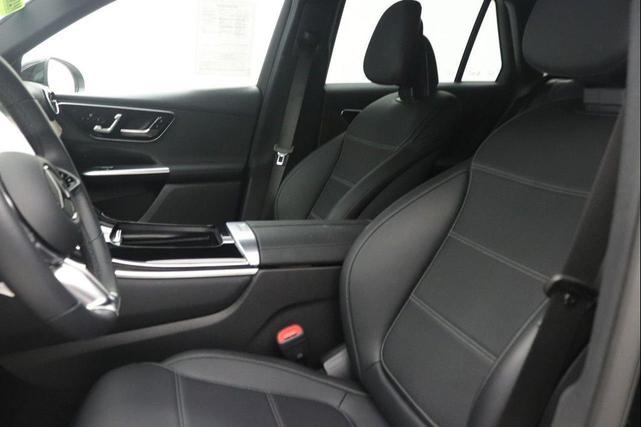 Photo of 2025 Black Mercedes-Benz GLC 300