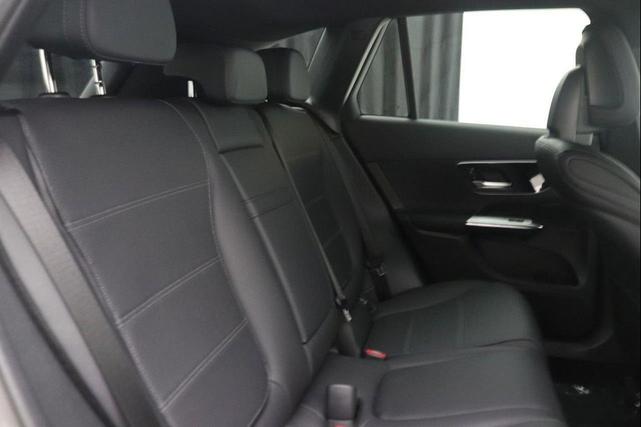 Photo of 2025 Black Mercedes-Benz GLC 300