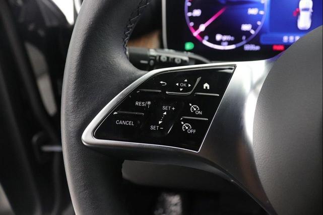 Photo of 2025 Black Mercedes-Benz GLC 300