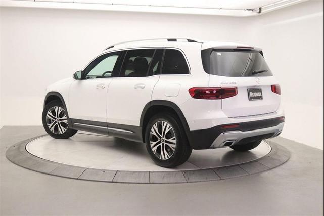 Photo of 2025 Polar White Mercedes-Benz GLB 250