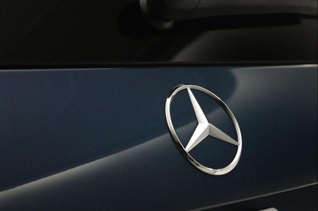 Photo of 2021 Denim Blue Metallic Mercedes-Benz GLB 250