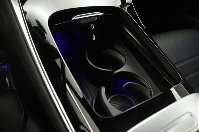 Photo of 2025 Polar White Mercedes-Benz GLC 350e