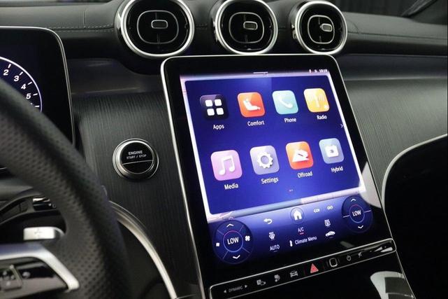 Photo of 2025 Polar White Mercedes-Benz GLC 350e