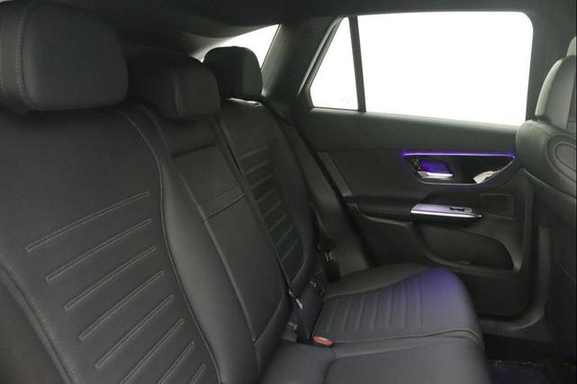 Photo of 2025 Polar White Mercedes-Benz GLC 350e