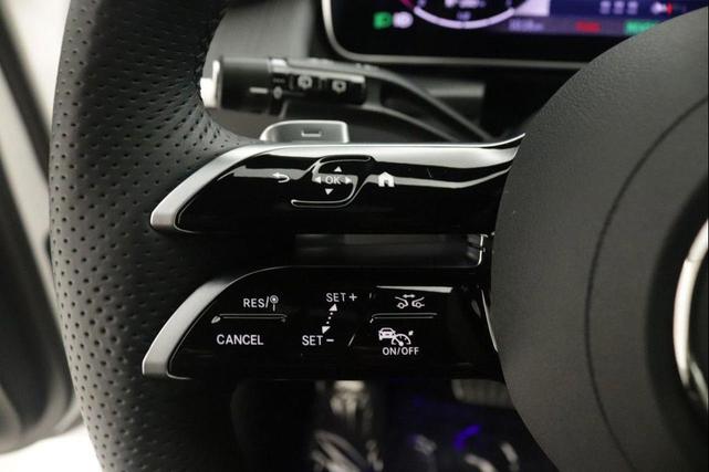Photo of 2025 Polar White Mercedes-Benz GLC 350e