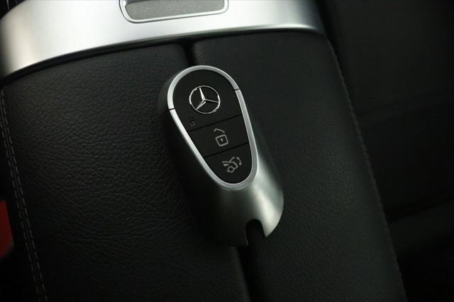 Photo of 2022 Lunar Blue Metallic Mercedes-Benz C-Class