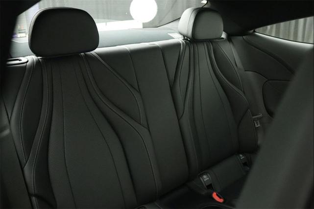 Photo of 2026 2956/Manufaktur Mercedes-Benz CLE 300