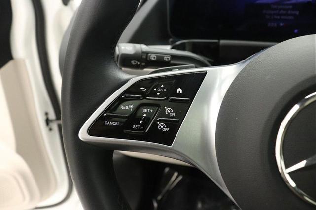 Photo of 2025 Polar White Mercedes-Benz GLA 250