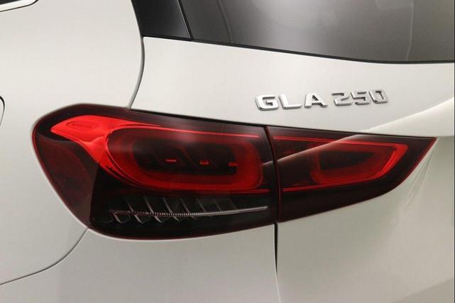 Photo of 2025 Polar White Mercedes-Benz GLA 250
