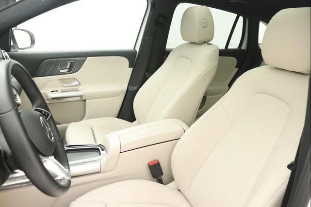 Photo of 2025 Polar White Mercedes-Benz GLA 250