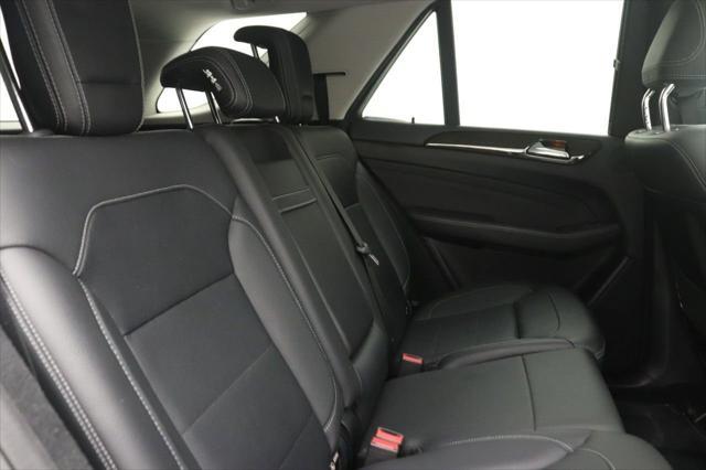 Photo of 2015 Palladium Silver Metallic Mercedes-Benz M-Class