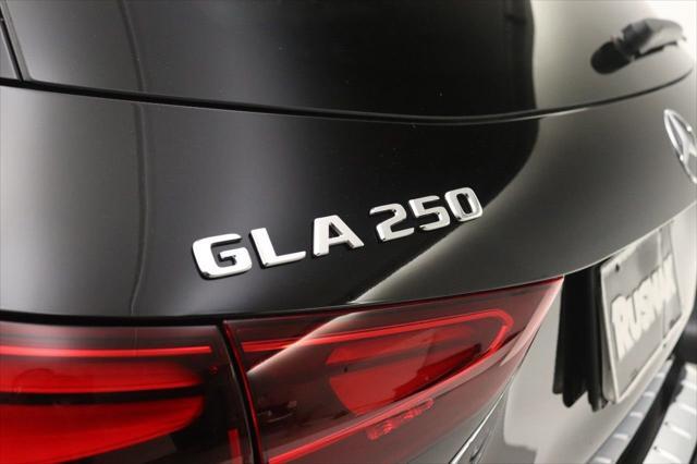 Photo of 2025 Night Black Mercedes-Benz GLA 250