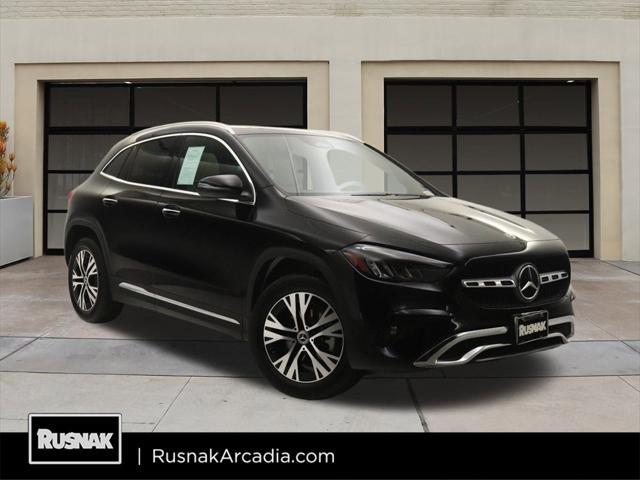 Photo of 2025 Night Black Mercedes-Benz GLA 250