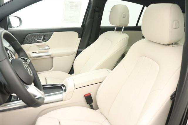 Photo of 2025 Night Black Mercedes-Benz GLA 250