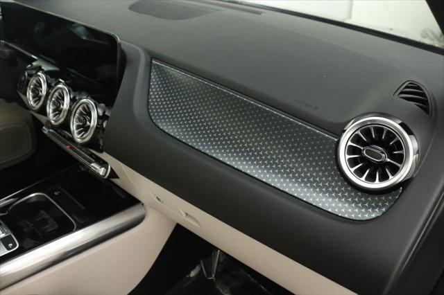 Photo of 2025 Night Black Mercedes-Benz GLA 250