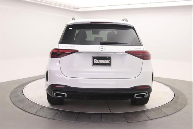 Photo of 2026 2885/Manufaktur Mercedes-Benz GLE 450