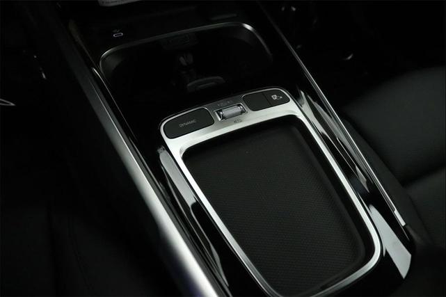 Photo of 2026 2191/Cosmos Bla Mercedes-Benz GLB 250