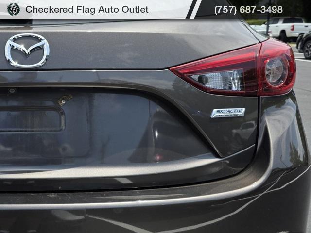 Photo of 2017 Titanium Flash Mica Mazda Mazda3