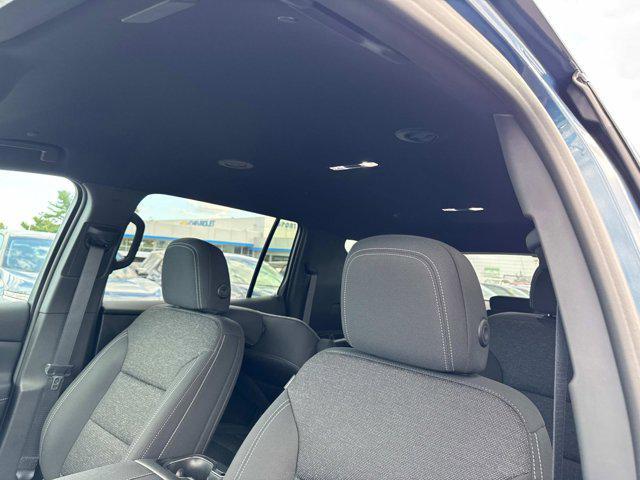 Photo of 2026 Lakeshore Blue Metallic Chevrolet Traverse