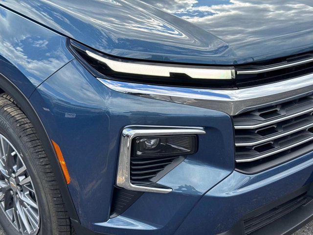 Photo of 2026 Lakeshore Blue Metallic Chevrolet Traverse
